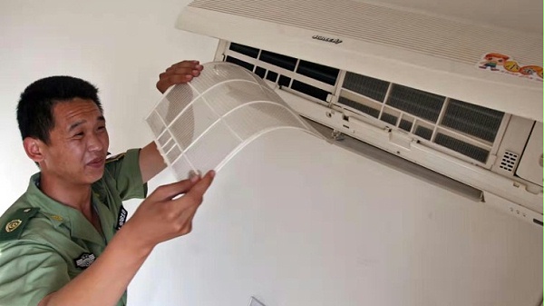 知道中央空調(diào)過濾網(wǎng)怎么清洗后，中央空調(diào)更持久{旭瑞網(wǎng)業(yè)}