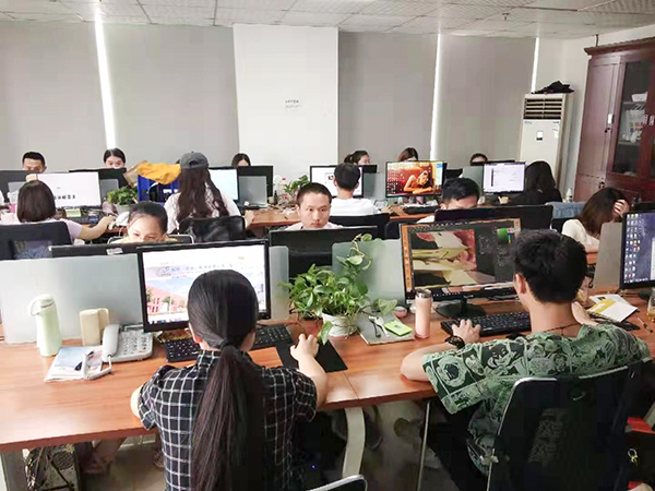 旭瑞網(wǎng)業(yè)-團(tuán)隊(duì)辦公
